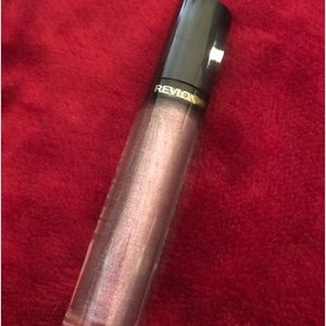 Revlon lip gloss 302 glazing lilac